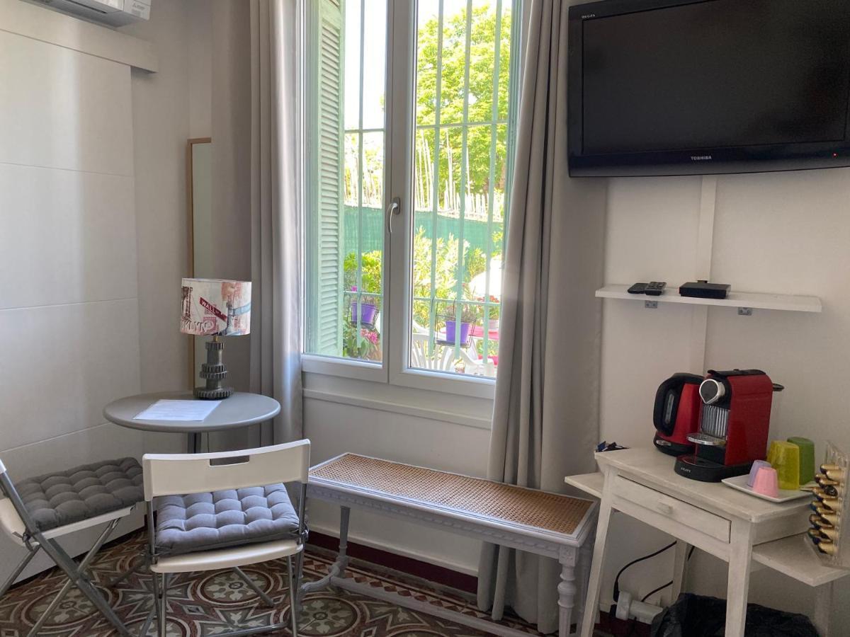 Bed and Breakfast Cote Court LʼIsle-sur-la-Sorgue Exteriér fotografie