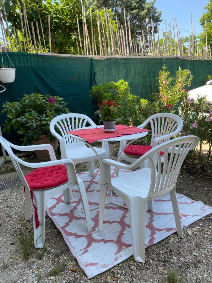 Bed and Breakfast Cote Court LʼIsle-sur-la-Sorgue Exteriér fotografie